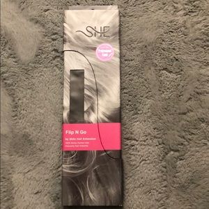 She “Flip N Go” by shiloh hair extension